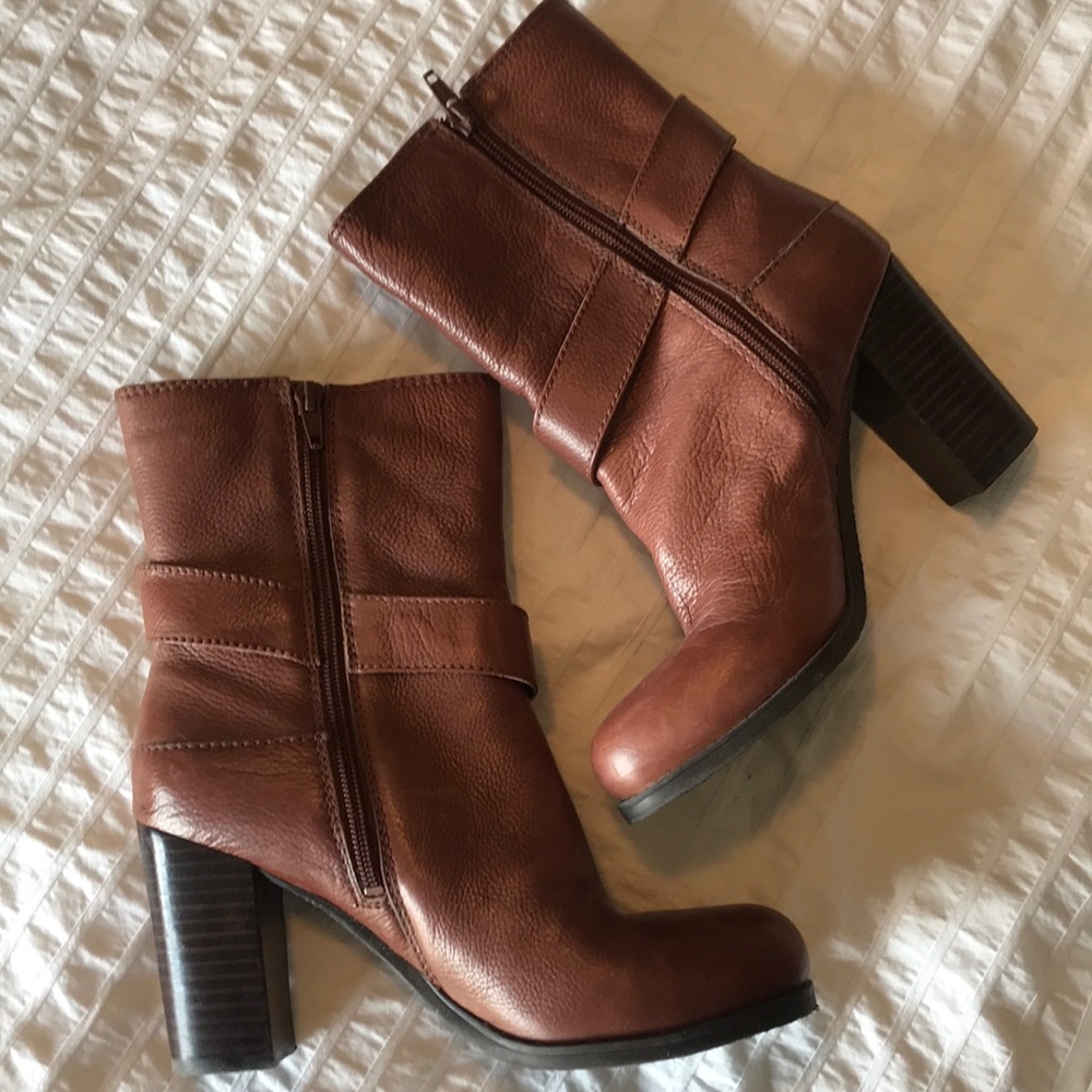 Nine West Cyclone boots! Excellent condition